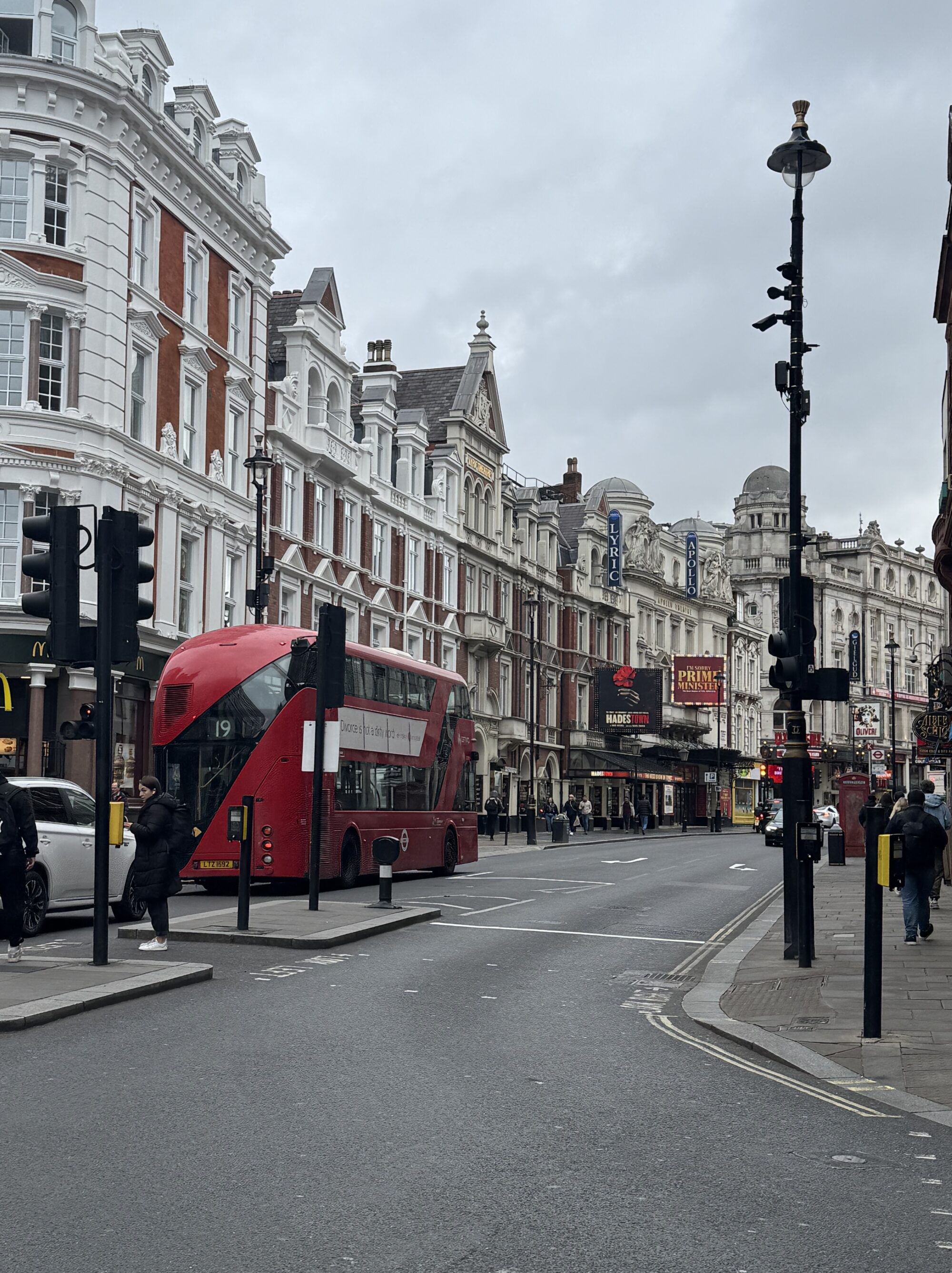 ロンドン1日目｜境界を越えて、人の時間に触れる
